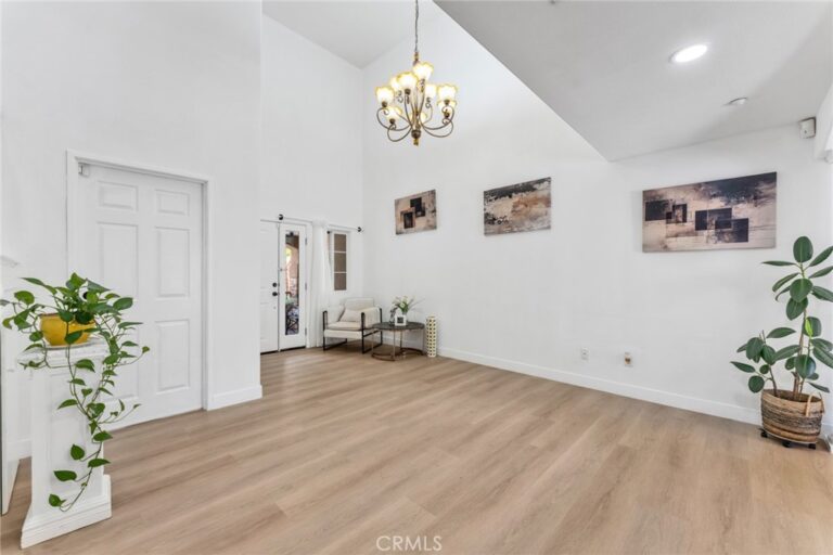 535 W D #L, Ontario
