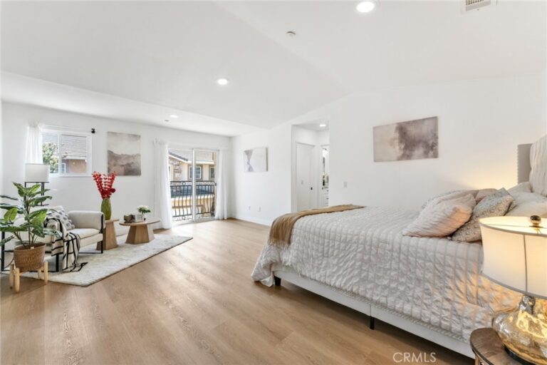 535 W D #L, Ontario