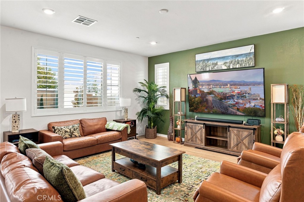 5355 Delaney Way, Fontana
