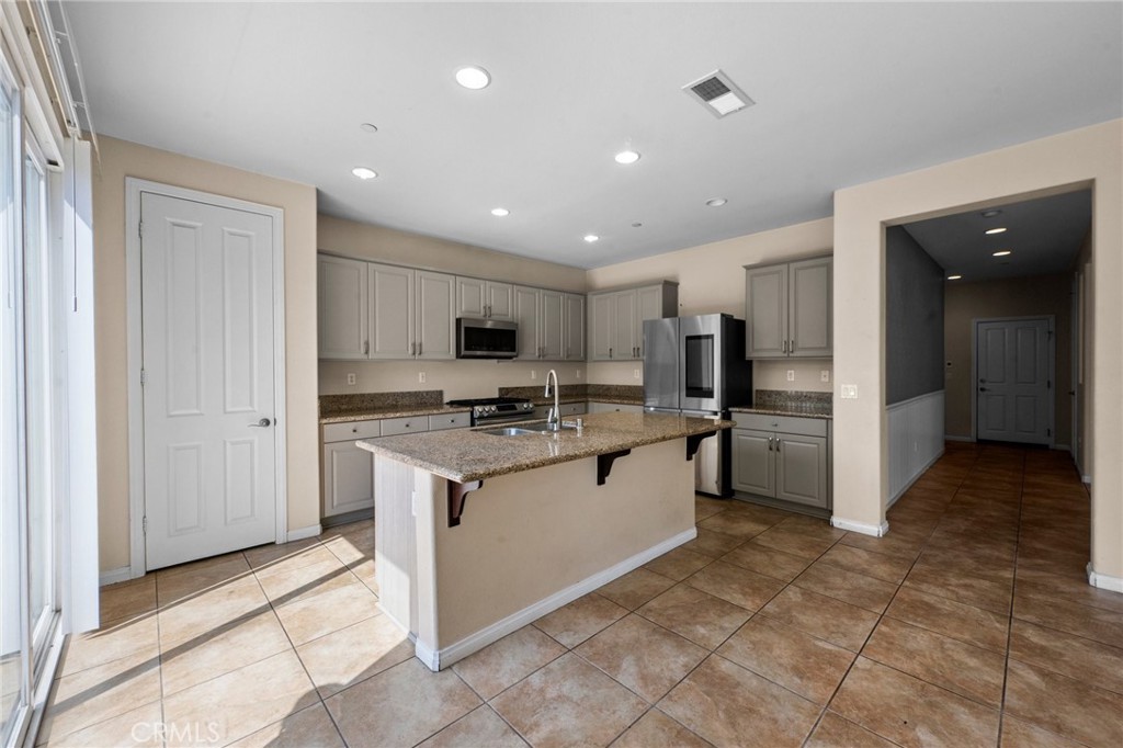 5430 Padua Way, Fontana