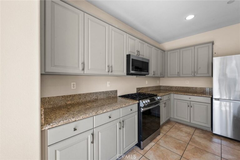 5430 Padua Way, Fontana