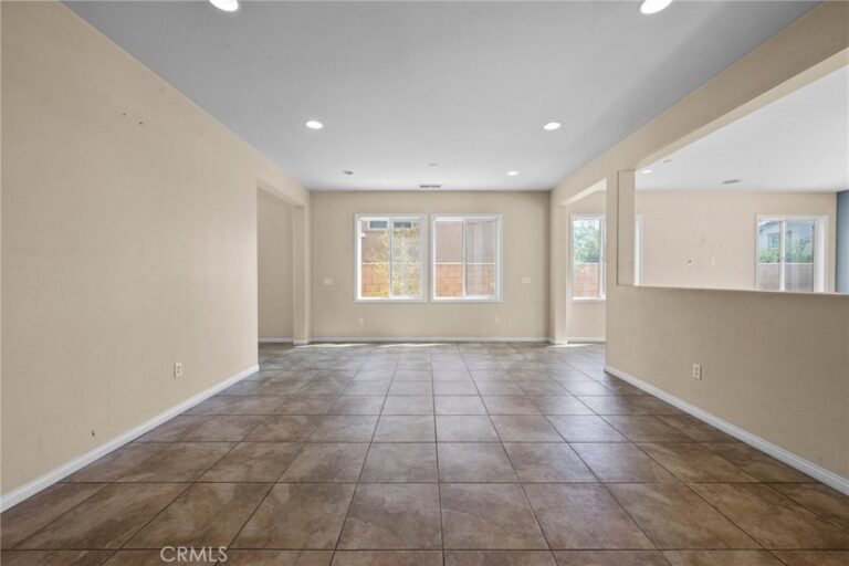 5430 Padua Way, Fontana