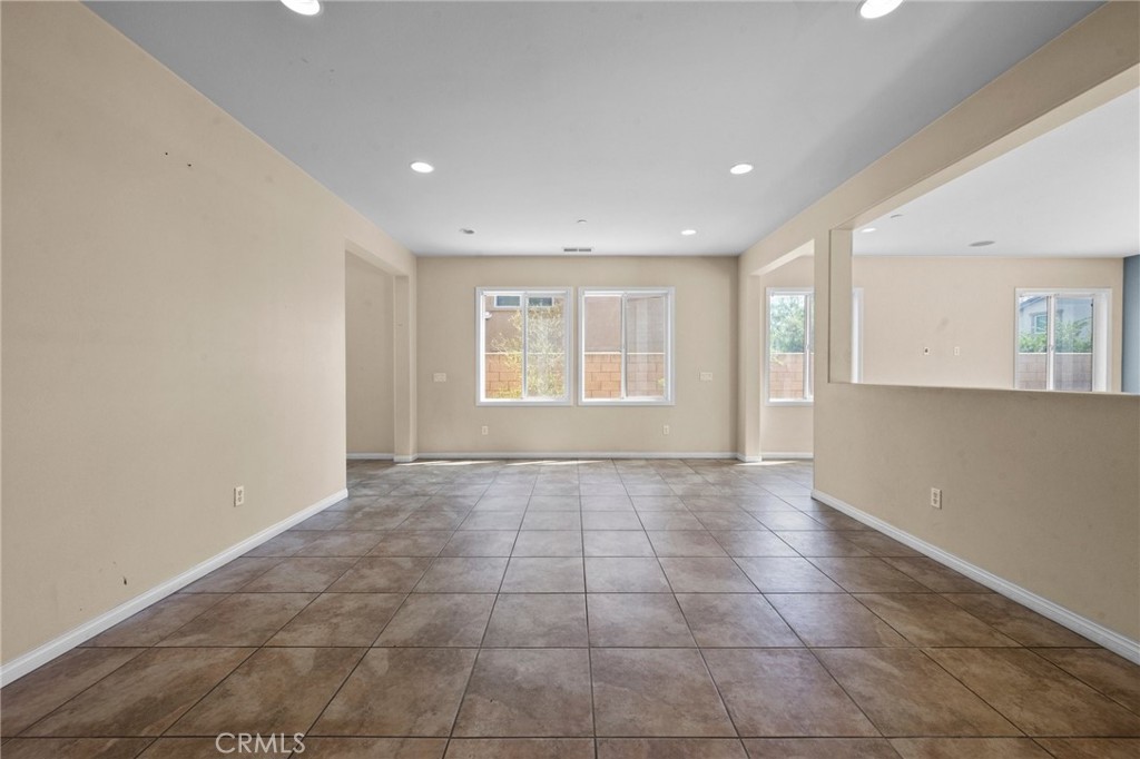 5430 Padua Way, Fontana