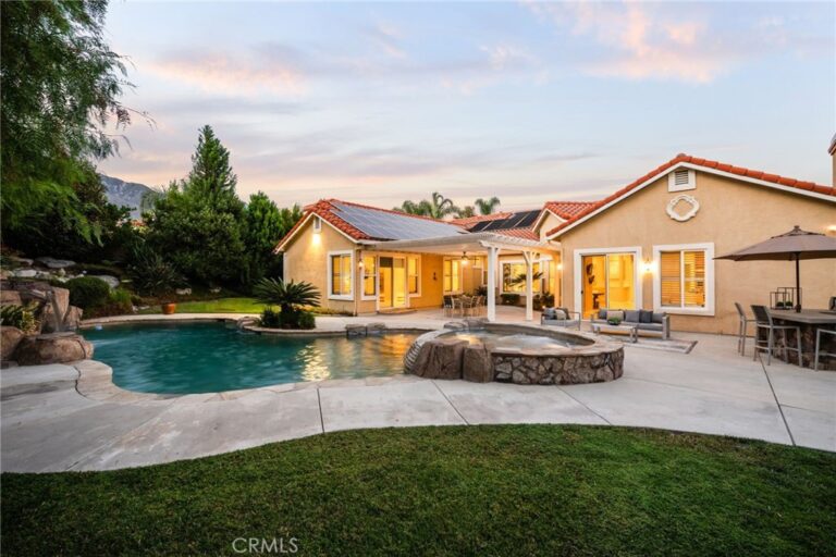 5454 Canistel, Rancho Cucamonga