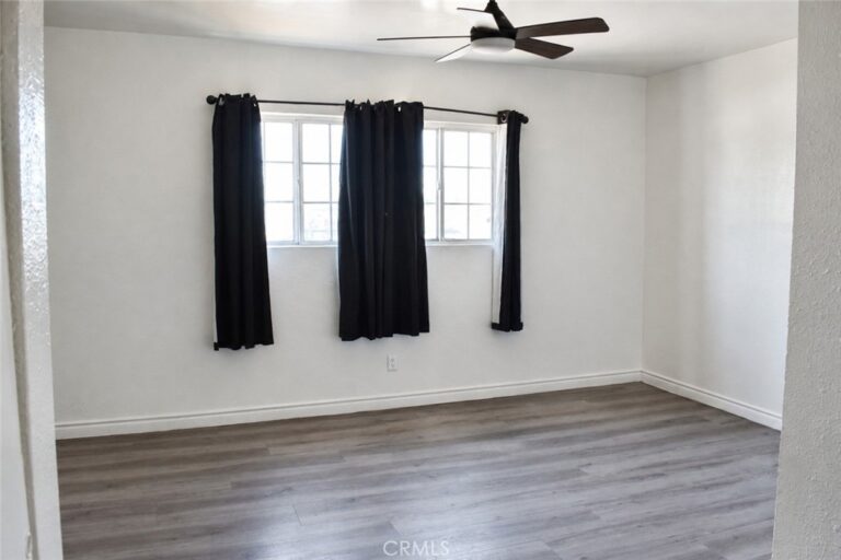 5474 San Bernardino, Montclair