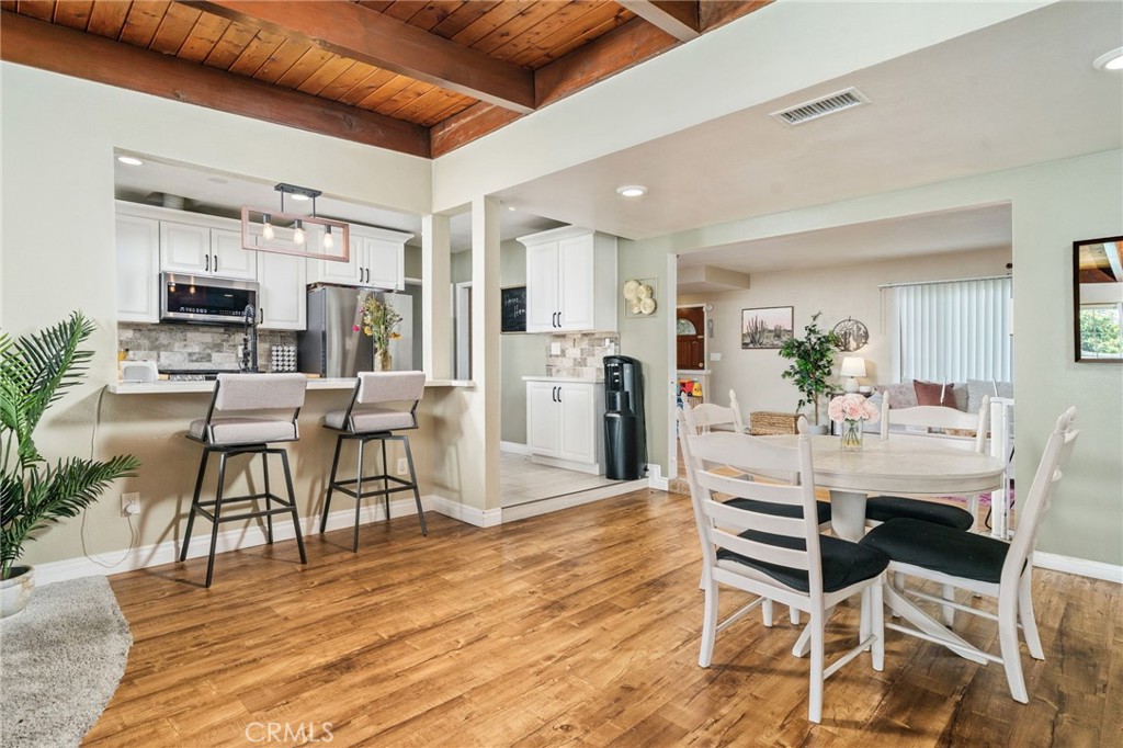 5595 Hawthorne, Montclair