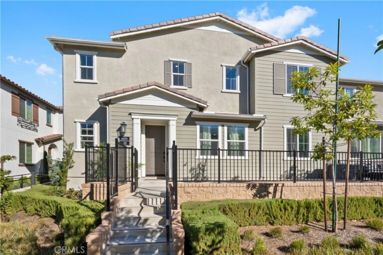 5604 Altamura Way #10, Fontana