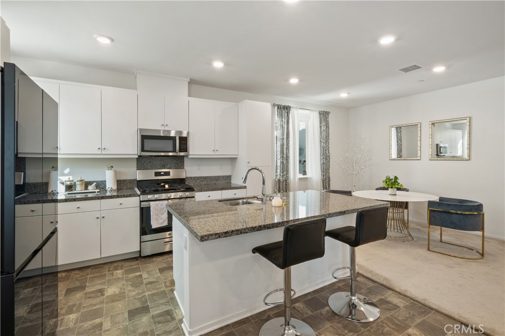 5604 Altamura Way #10, Fontana