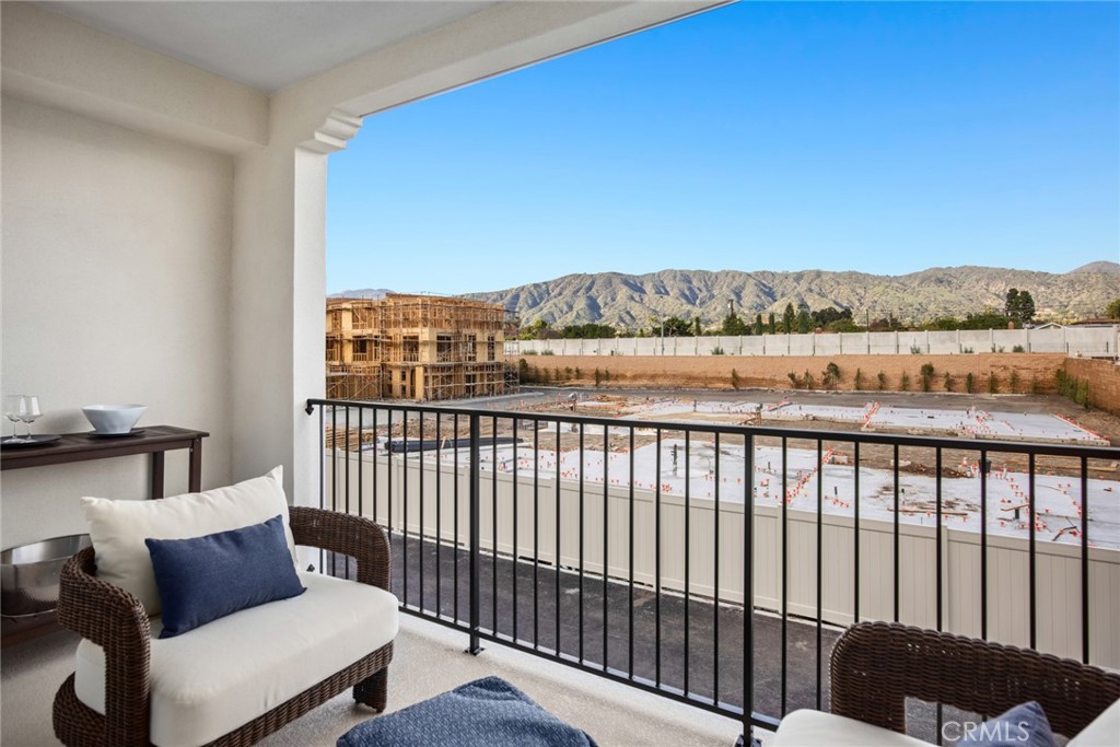 561 Gregory Way, Glendora