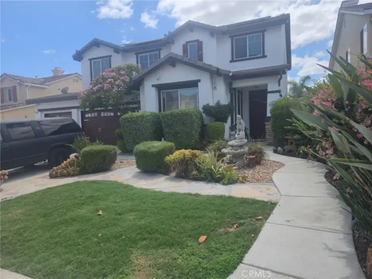5707 Caliterra Court, Eastvale