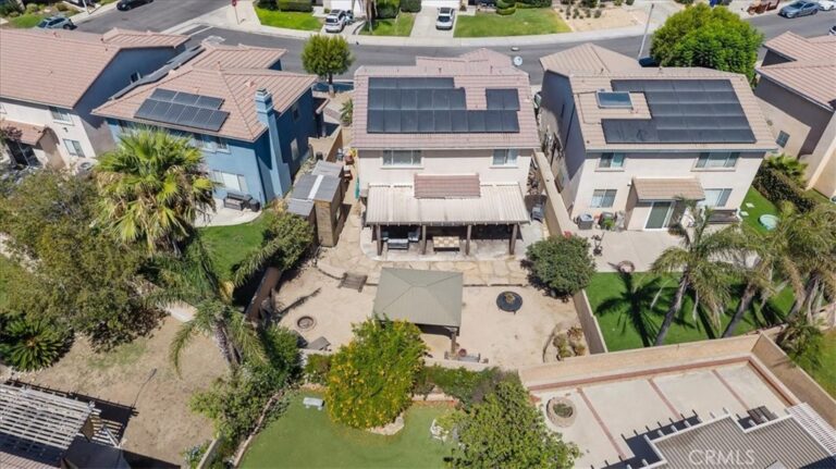 5767 Tamarisk, Fontana