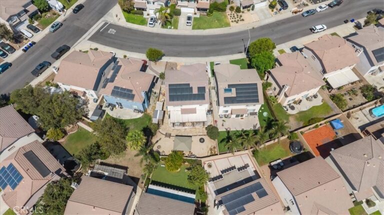 5767 Tamarisk, Fontana
