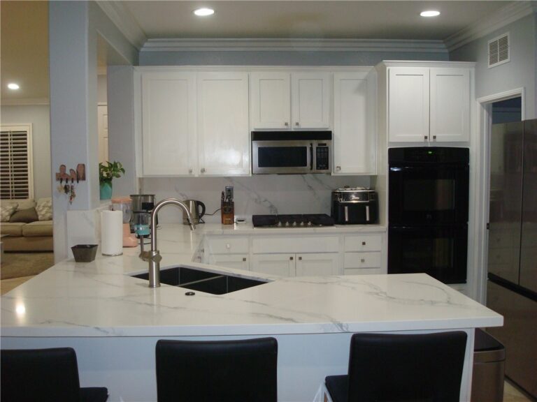 6043 Camargo Place, Fontana