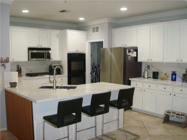 6043 Camargo Place, Fontana