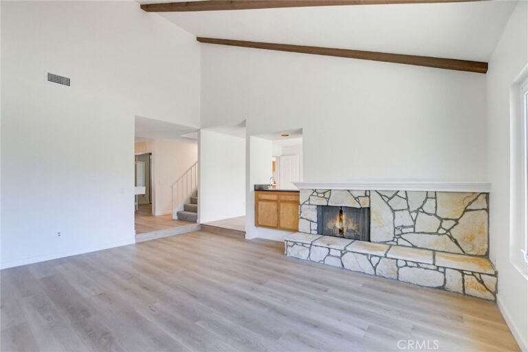 6074 Malachite Avenue, Alta Loma