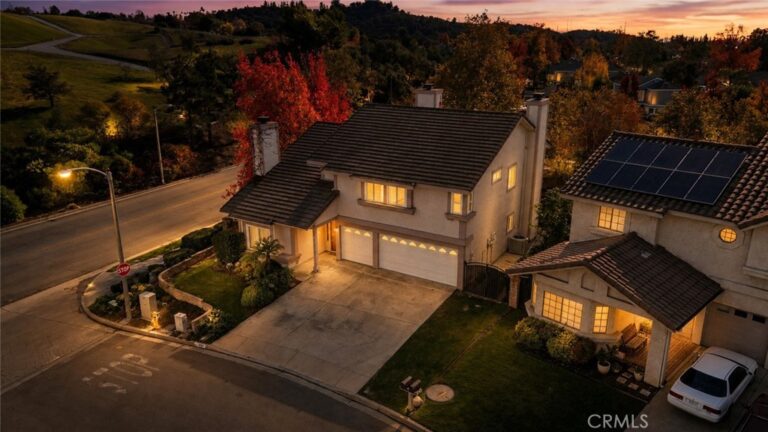 6107 Meadow Lark Drive, La Verne