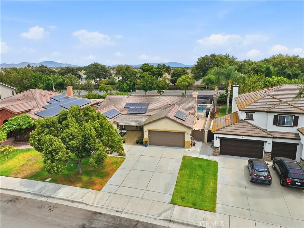 6248 Pear Avenue, Eastvale