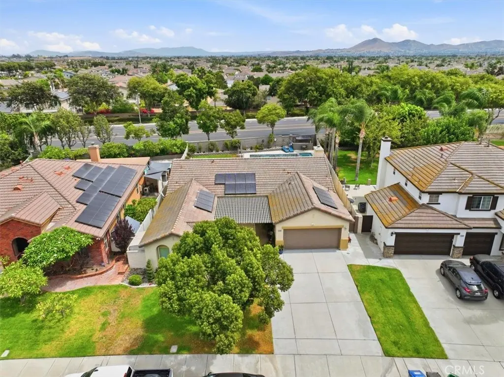 6248 Pear Avenue, Eastvale