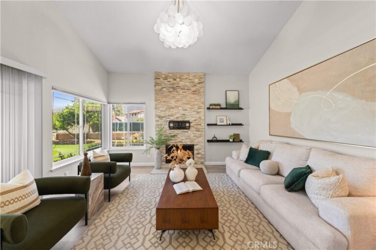 6265 Birdie, La Verne