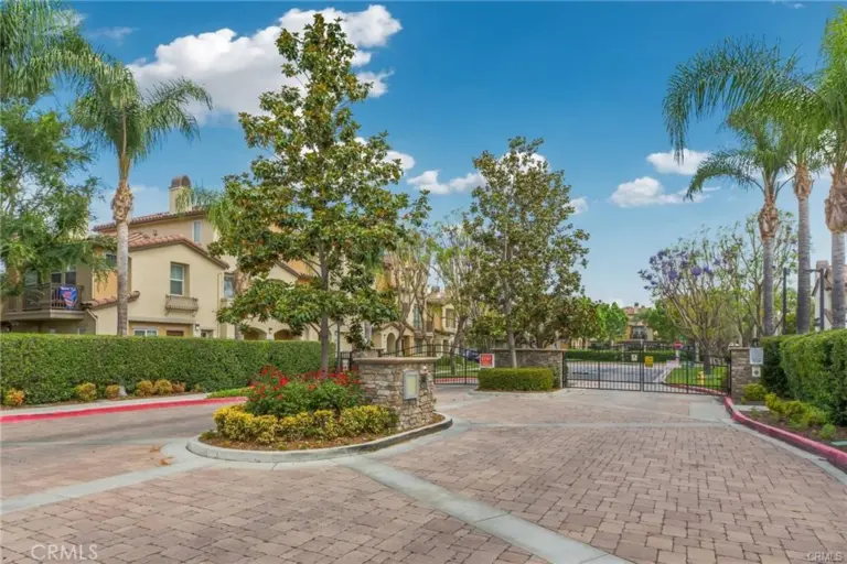 6366 Estrela, Eastvale