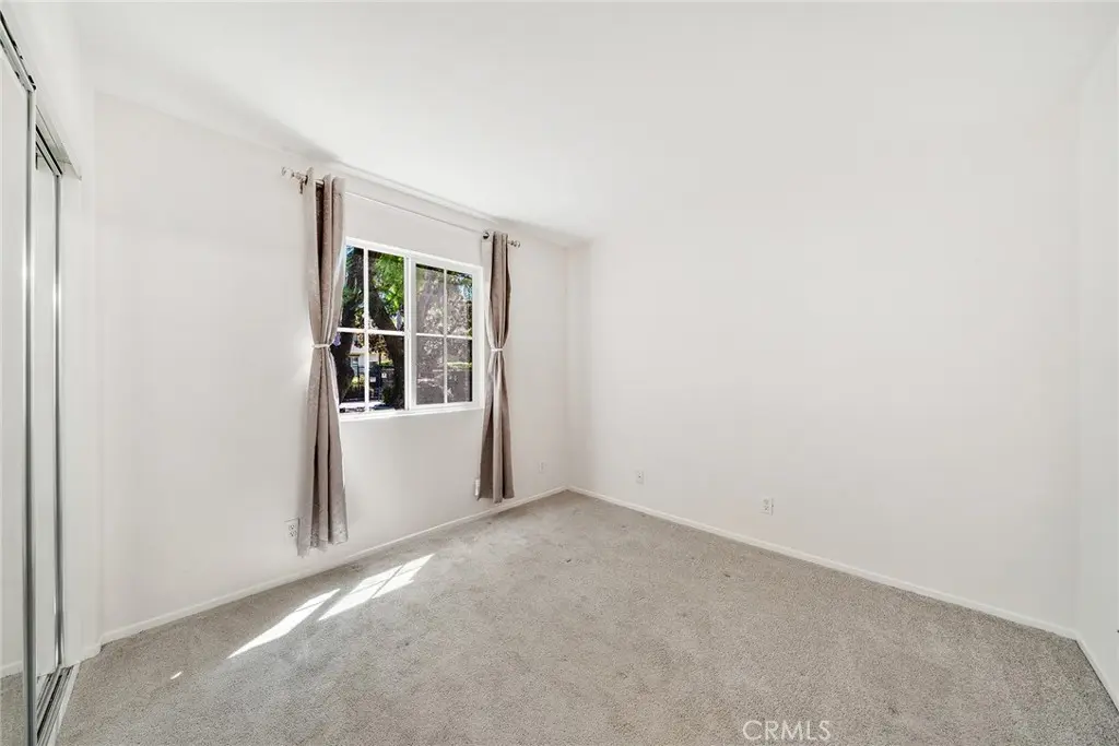 6366 Estrela, Eastvale