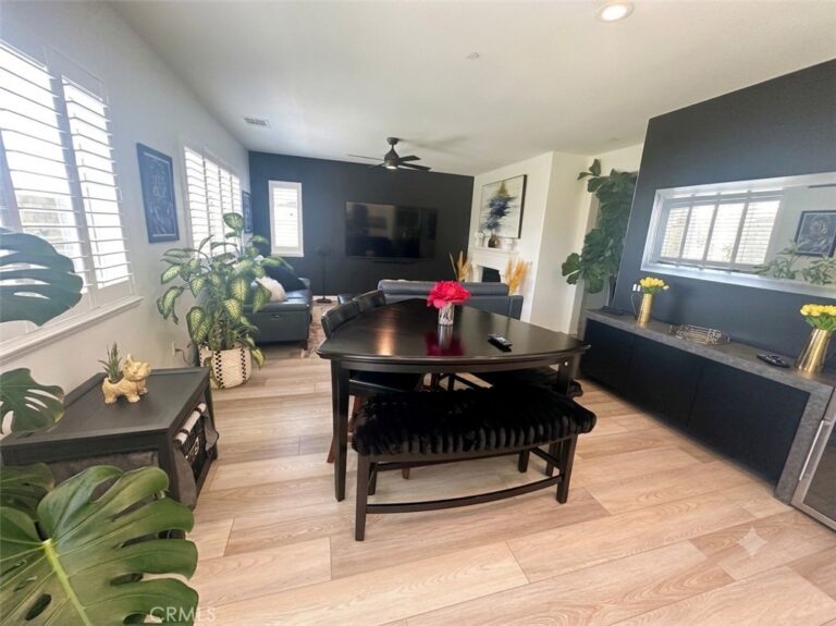 6389 Bluestone, Fontana