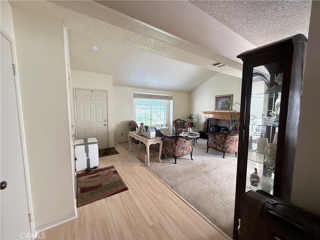 639 Damien, La Verne