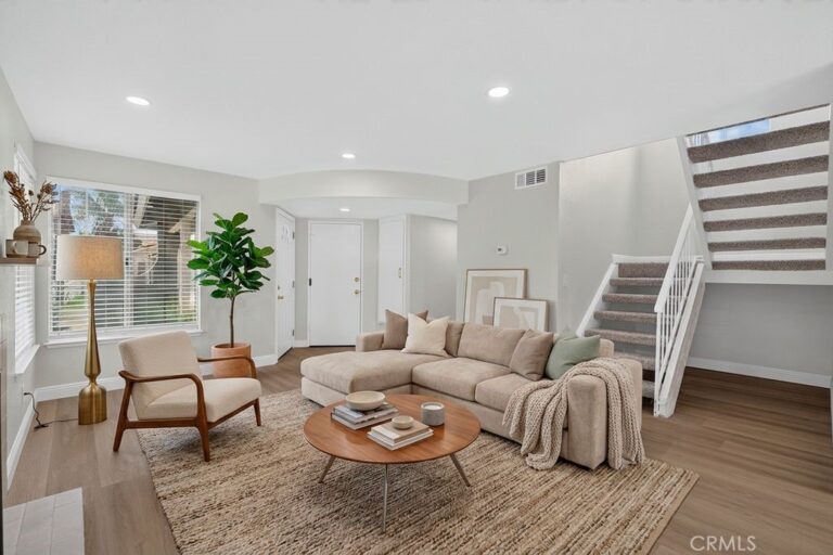 646 W Home, Rialto