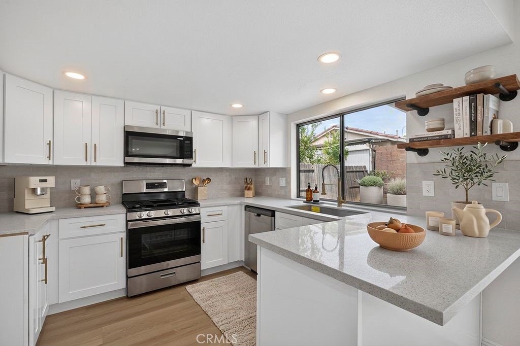 646 W Home, Rialto