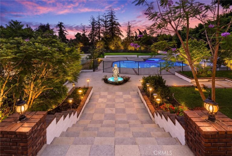 648 Pomello Drive, Claremont