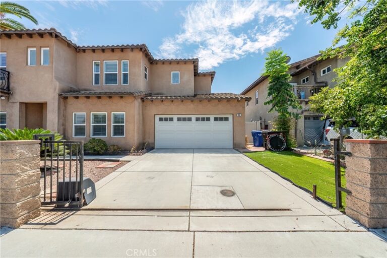 658 E. Phillips Boulevard, Pomona