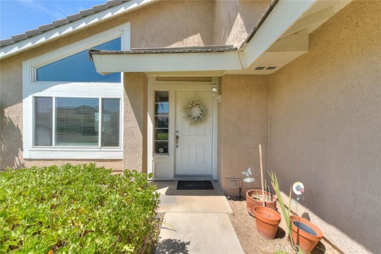 660 S Pampas Ave, Rialto