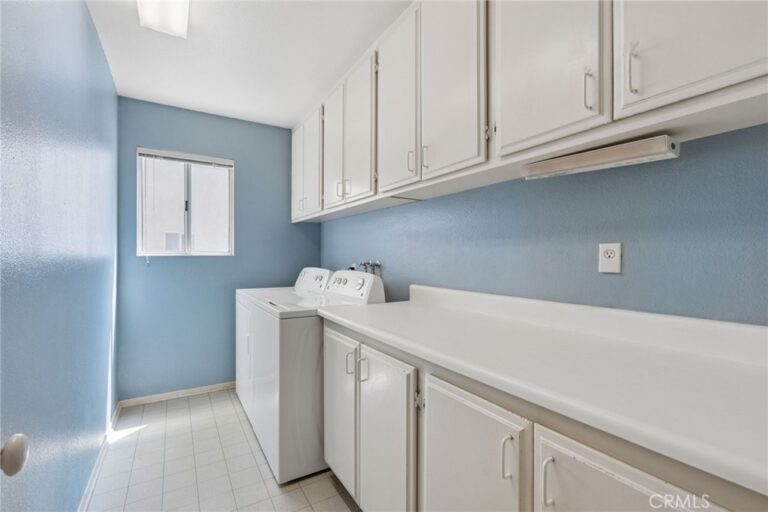 6613 Blanchard, Fontana