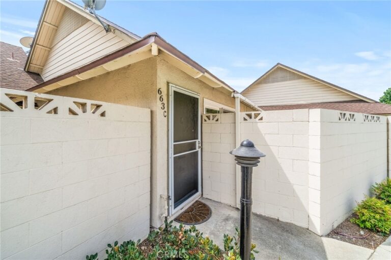 663 S Indian Hill Boulevard #C, Claremont