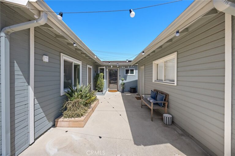 6639 Eastwood, Alta Loma