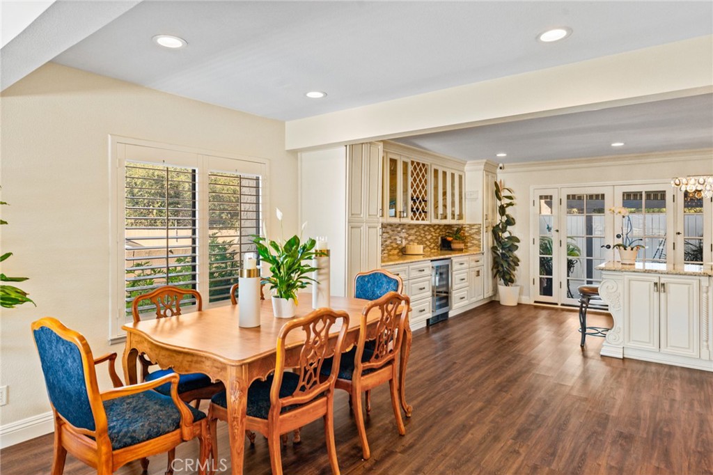 676 redwood Lane, San Dimas