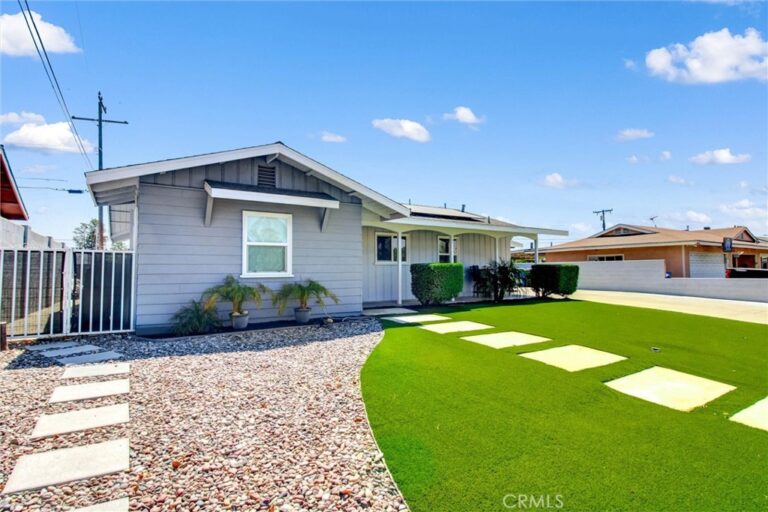6831 Park Ave, Rialto