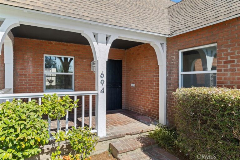 694 W Orange Grove, Pomona
