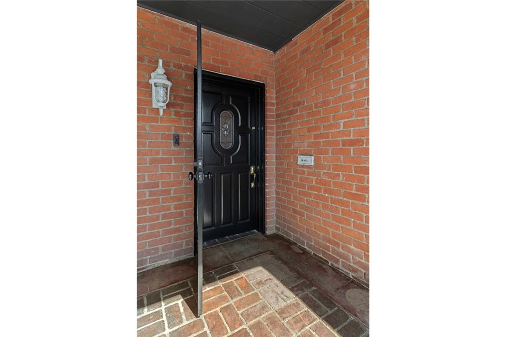 694 W Orange Grove, Pomona