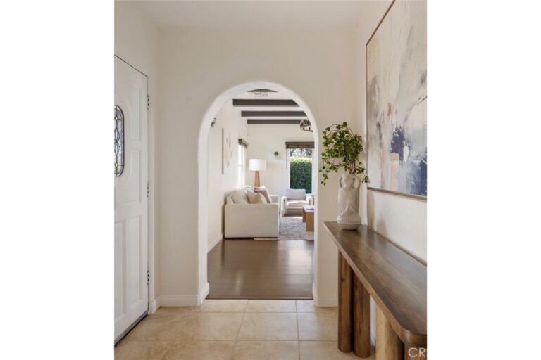 694 W Orange Grove, Pomona