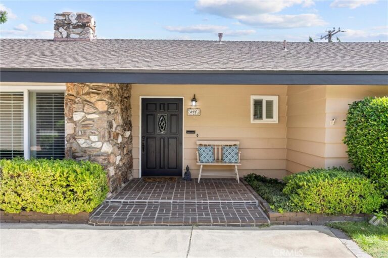 698 Wellesley, Claremont