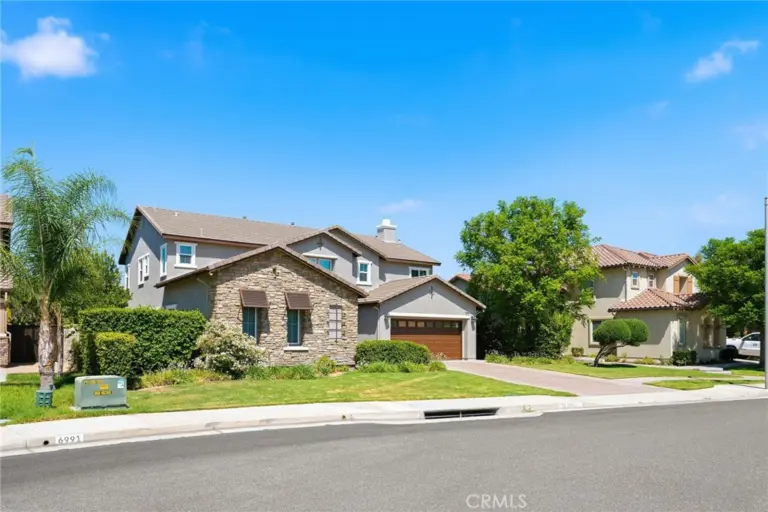6981 Wild Lupine Road, Eastvale