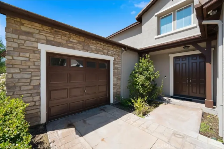 6981 Wild Lupine Road, Eastvale