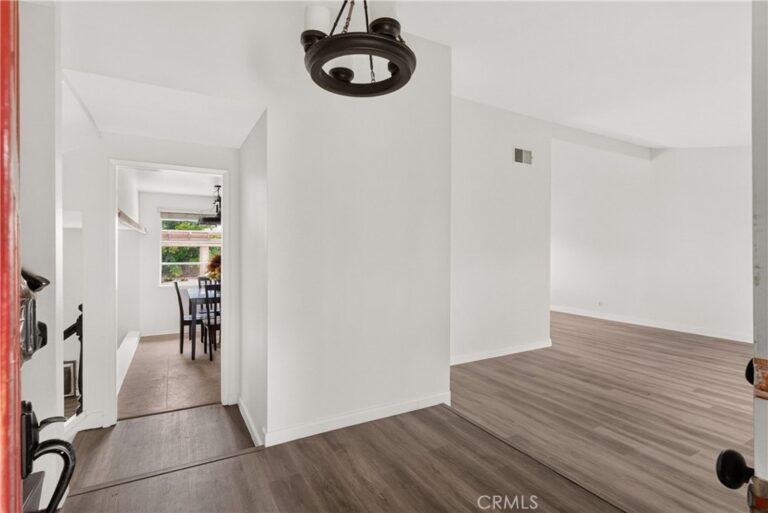 7036 Valinda, Rancho Cucamonga