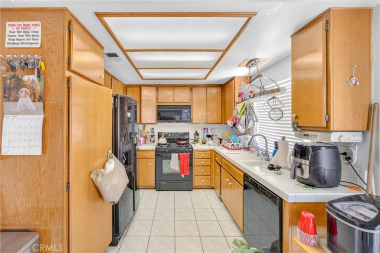 7074 Sterling Ct, Rancho Cucamonga