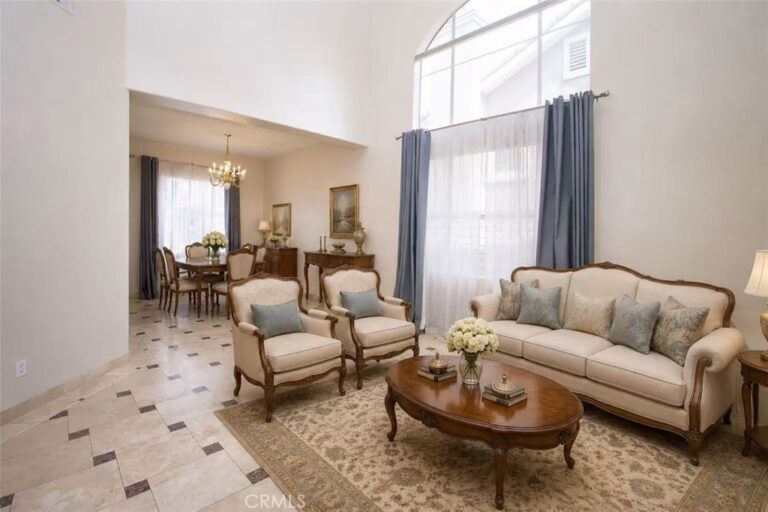 7108 Bronte, Rancho Cucamonga