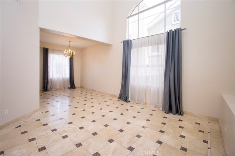 7108 Bronte, Rancho Cucamonga