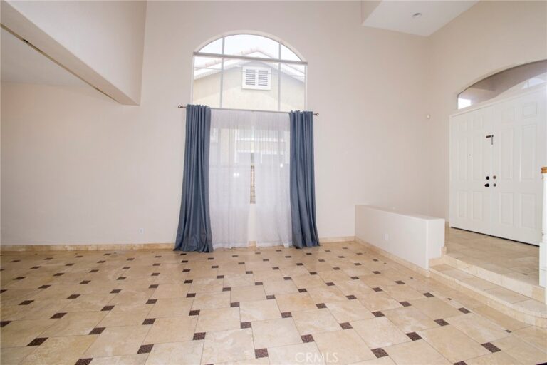 7108 Bronte, Rancho Cucamonga