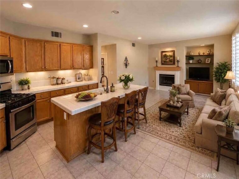 7108 Bronte, Rancho Cucamonga