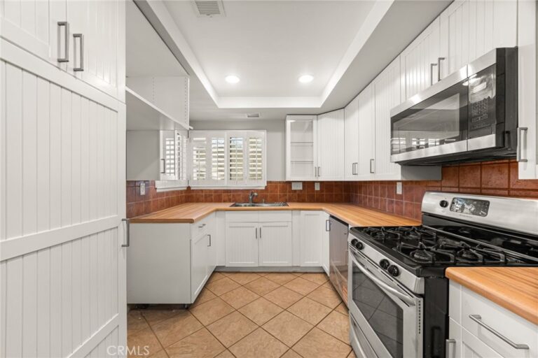 713 Mansfield Drive, Claremont